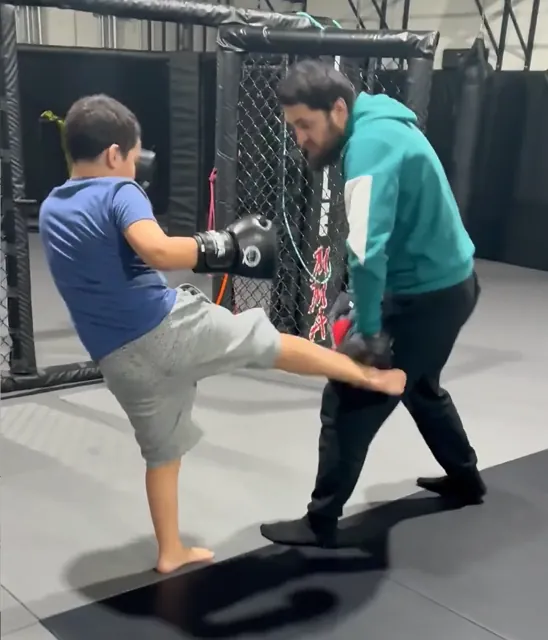 Kids Kickboxing